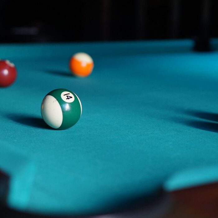 Profitez d’un plaisir ludique et d’une ambiance agréable avec un billard